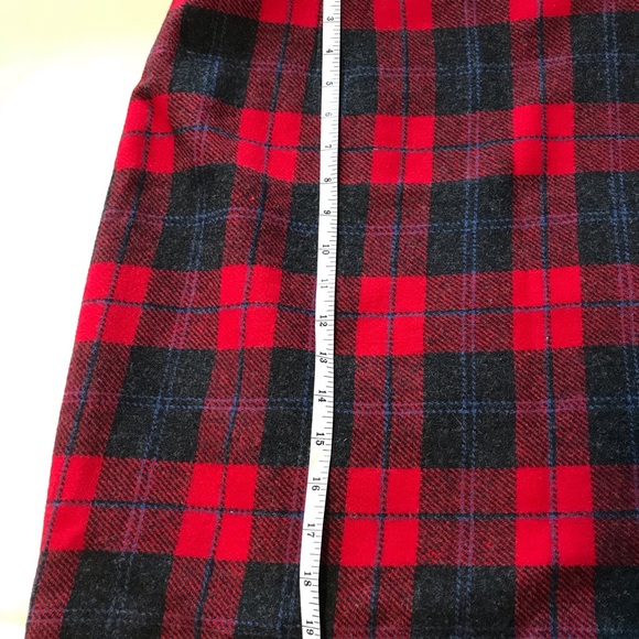 The Talbots Woman Skirt Red Plaid Lined Adjustable waist size - Picture 6 of 9